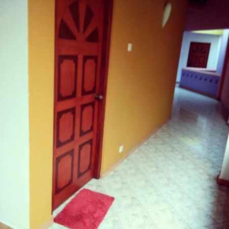 גאלה Richmond Hill Villa מראה חיצוני תמונה