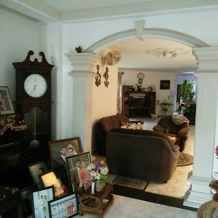 גאלה Richmond Hill Villa מראה חיצוני תמונה